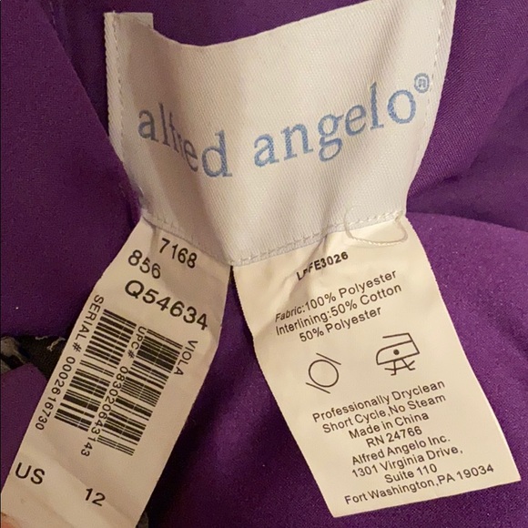 Dress - Picture 4 of 4